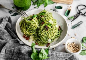 Pâtes au blé ancien, Pesto d’ail des ours aux Amandes